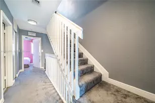 2040 NE 167 Th, North Miami Beach, FL 33162 - Photo 28