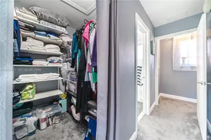 2040 NE 167 Th, North Miami Beach, FL 33162 - Photo 20