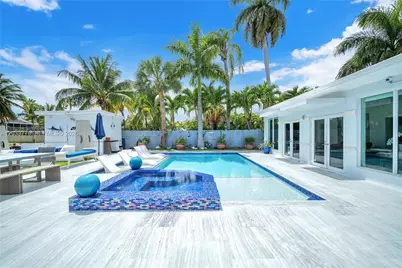1100 NE 84th St, Miami, FL 33138 - Photo 8
