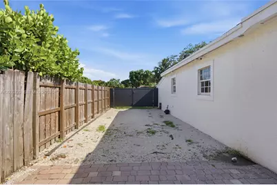 7151 SW 14th St, Pembroke Pines, FL 33023 - Photo 38
