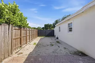 7151 SW 14th St, Pembroke Pines, FL 33023 - Photo 38