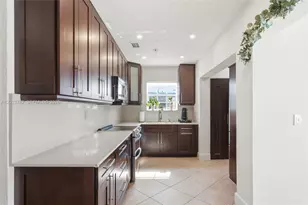 7151 SW 14th St, Pembroke Pines, FL 33023 - Photo 8