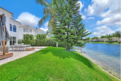 11137 NW 72nd Ter, Doral, FL 33178 - Photo 44