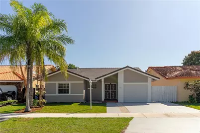 15881 SW 139th Ave, Miami, FL 33177 - Photo 2