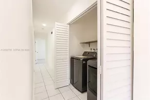 15881 SW 139th Ave, Miami, FL 33177 - Photo 2