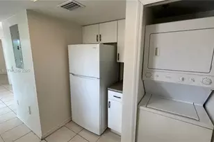 2475 NW 16th St Rd, Miami, FL 33125 - Photo 8
