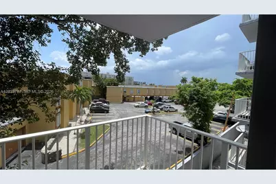 2475 NW 16th St Rd #309, Miami, FL 33125 - Photo 16