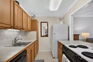 112 Doolen Ct, North Palm Beach, FL 33408 - Photo 4