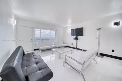 300 Oregon St #507, Hollywood, FL 33019 - Photo 14