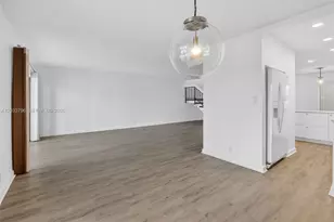 9703 N New River Canal Rd, Plantation, FL 33324 - Photo 8