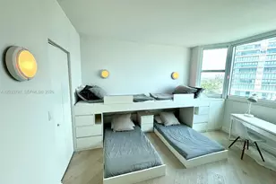 300 South Pointe Dr, Miami Beach, FL 33139 - Photo 20
