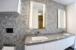 88 SW 7th St, Miami, FL 33130 - Photo 22