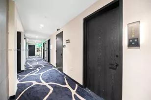 20 NE 11th St, Miami, FL 33132 - Photo 20