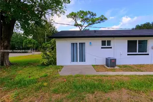 4938 Serafica Dr, Lake Worth, FL 33461 - Photo 10
