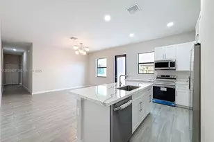 410 NW 41st St, Oakland Park, FL 33309 - Photo 10