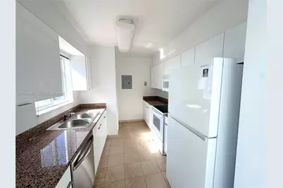 5900 Collins Ave #906, Miami Beach, FL 33140 - Photo 4