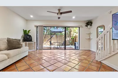 3014 NE 21st Ter, Fort Lauderdale, FL 33306 - Photo 2