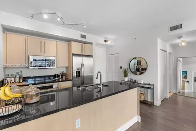 79 SW 12th St #2204-S, Miami, FL 33130 - Photo 8