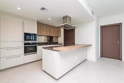 1000 Brickell Plaza #4509, Miami, FL 33131 - Photo 48
