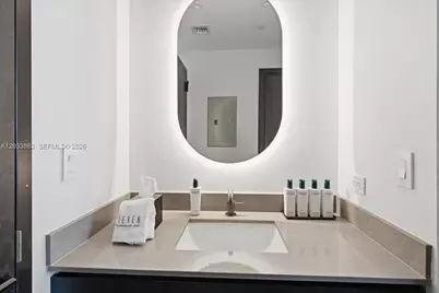 20 NE 11th #4212, Miami, FL 33132 - Photo 6