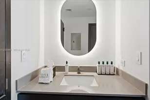 20 NE 11th, Miami, FL 33132 - Photo 6