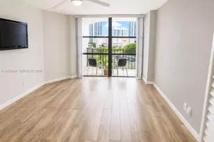 800 Parkview Dr, Hallandale Beach, FL 33009 - Photo 14