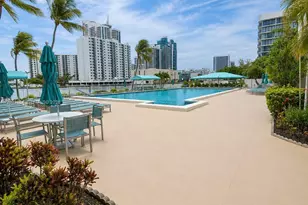 800 Parkview Dr, Hallandale Beach, FL 33009 - Photo 22