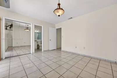 983 W 42nd Pl, Hialeah, FL 33012 - Photo 20