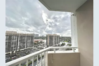 1985 S Ocean Dr #12N, Hallandale Beach, FL 33009 - Photo 18