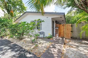 1821 SW 11th Ct, Fort Lauderdale, FL 33312 - Photo 2