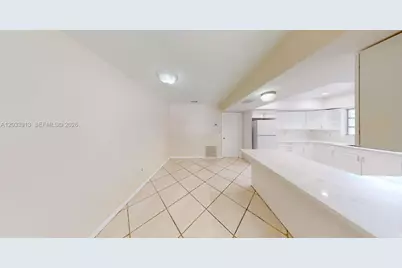 7882 Grand Canal Dr #7882, Miami, FL 33144 - Photo 4