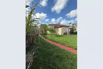 1140 SW 9th St #2, Miami, FL 33130 - Photo 10