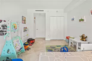 901 Brickell Key Bl, Miami, FL 33131 - Photo 20