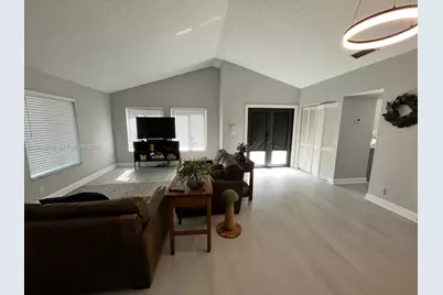 3931 SW 84th Ter, Davie, FL 33328 - Photo 2