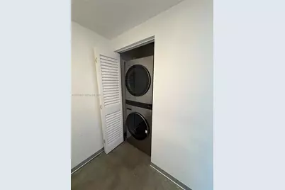 690 SW 1st Ct #1212, Miami, FL 33130 - Photo 10