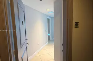480 NE 30th St, Miami, FL 33137 - Photo 2