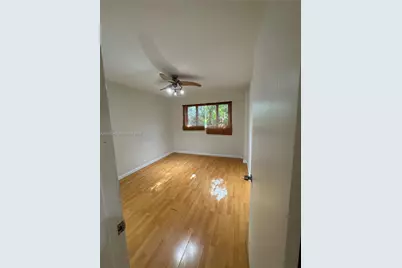 645 NE 121st St #304, North Miami, FL 33161 - Photo 8