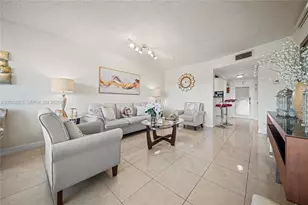 8951 Sunrise Lakes Blvd, Sunrise, FL 33322 - Photo 6