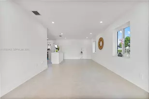 1044 NE 4th Ave, Homestead, FL 33030 - Photo 12