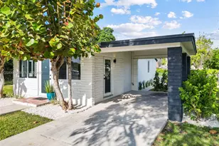 1044 NE 4th Ave, Homestead, FL 33030 - Photo 2