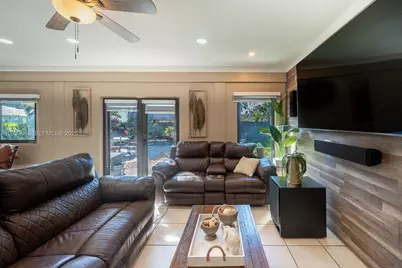 1760 NW 12th Ave, Homestead, FL 33030 - Photo 24