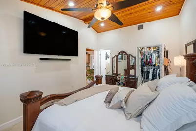 1760 NW 12th Ave, Homestead, FL 33030 - Photo 28