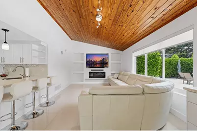 9780 SW 19th St, Miami, FL 33165 - Photo 10