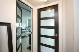 7135 Collins Ave, Miami Beach, FL 33141 - Photo 22