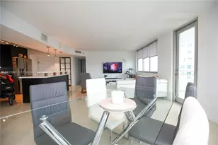 7135 Collins Ave, Miami Beach, FL 33141 - Photo 12