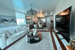 500 Brickell Ave, Miami, FL 33131 - Photo 2