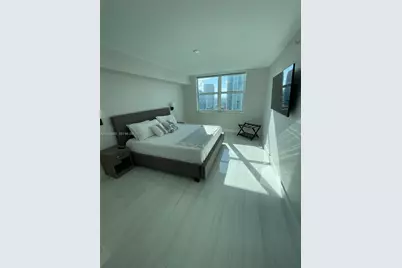 31 SE 5th St #3103, Miami, FL 33131 - Photo 10