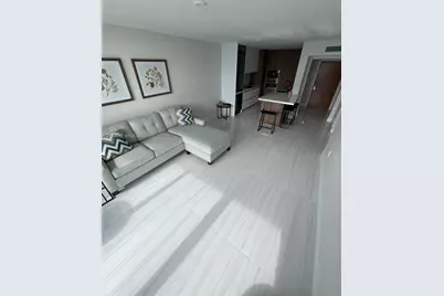 31 SE 5th St #3103, Miami, FL 33131 - Photo 6