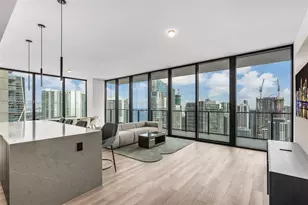 20 NE 11th St, Miami, FL 33132 - Photo 1