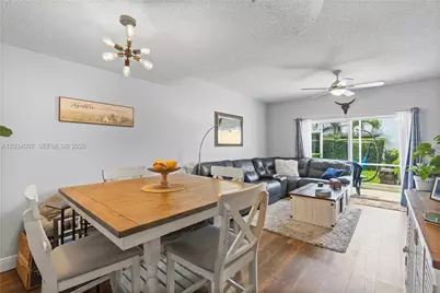 9928 NW 57th Manor, Coral Springs, FL 33076 - Photo 10